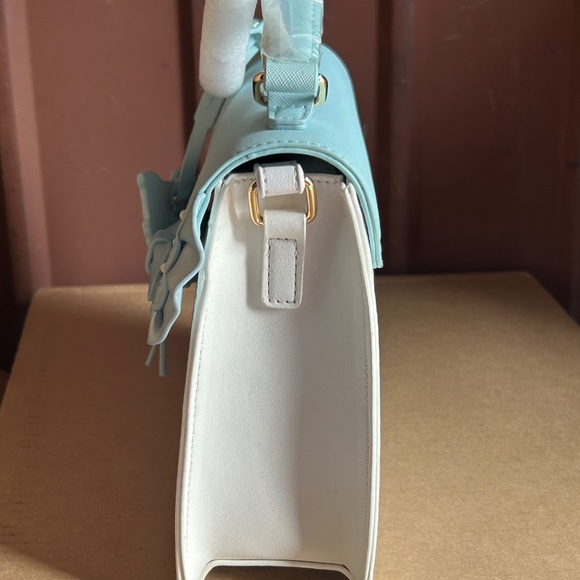 Danielle Nicole Belle Beauty and the Beast Crossbody - Picture 4 of 16